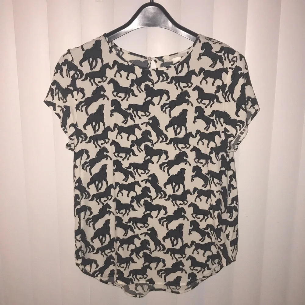 H&M Patterned Top, Size 6 - Picture 1 of 3